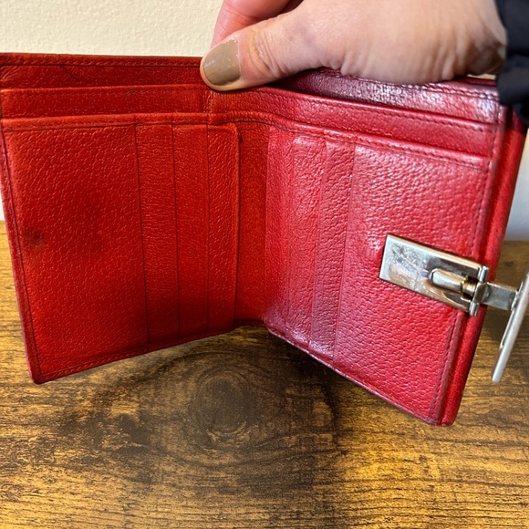 Gucci Red Leather Wallet - Picture 6 of 7